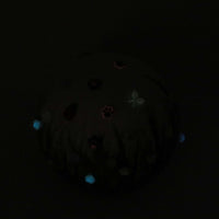 Tieurrne in Kugelform mit Blumenwiese und 3D Blumen