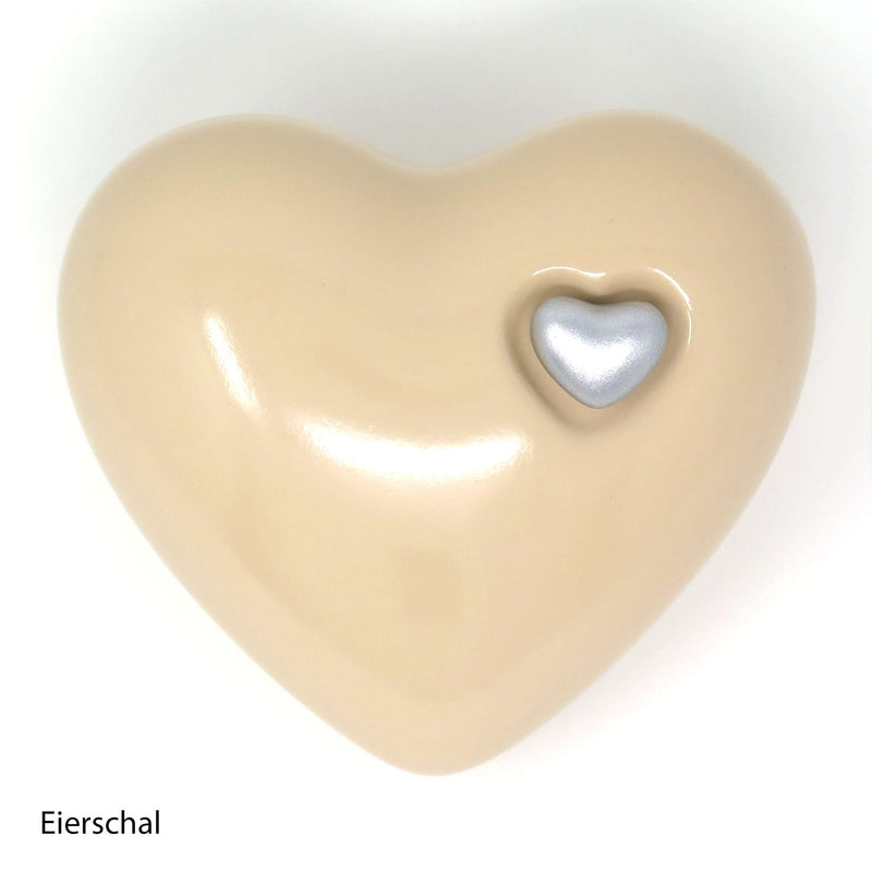 Tierurne in Herzform Eierschal