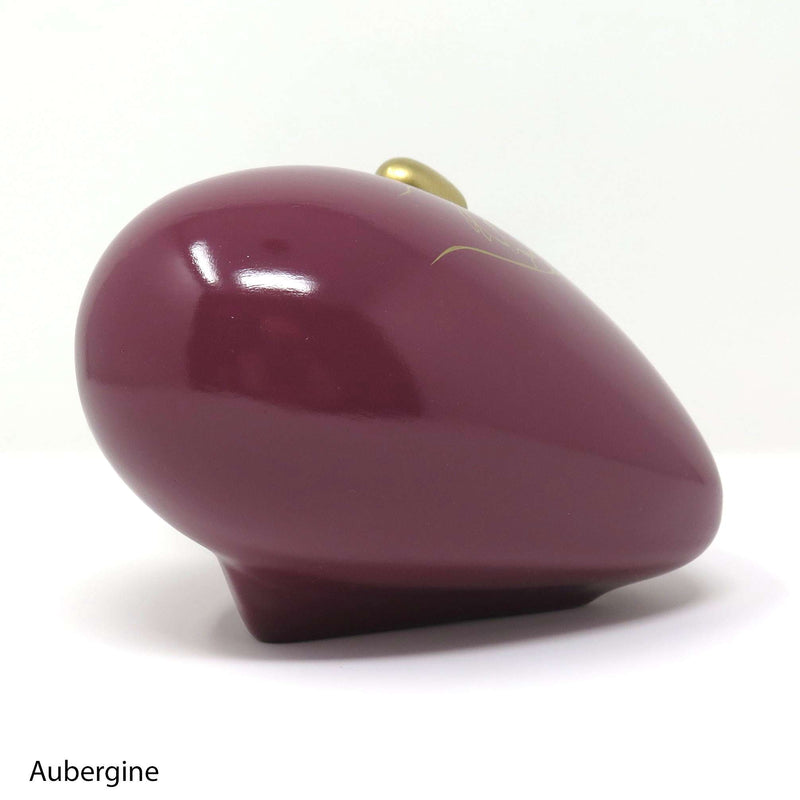 Hundeurne in Herzform mit Pfote in Hand Zeichnung Aubergine