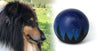 Hundeurne in Kugelform mit einem Hund in den Sternen nach Fotovorlage bemalt